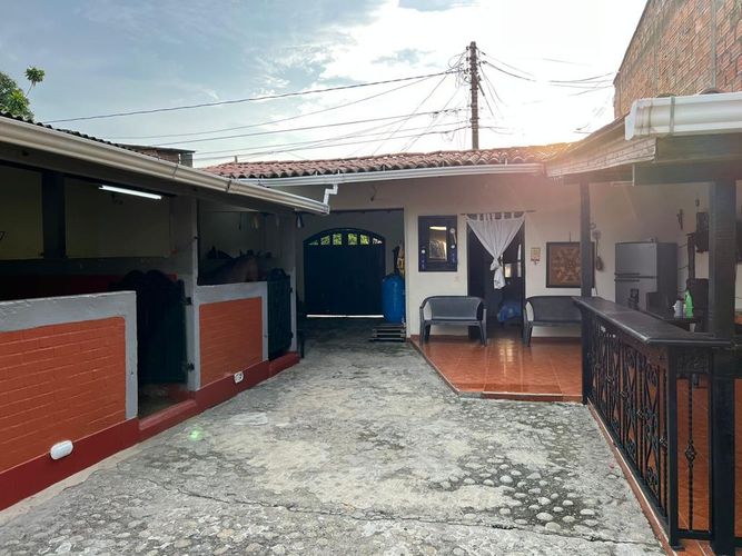 Casa de 1 alcoba en venta en La Esmeralda, Jamundí, 140 m² · foto 14 de 14