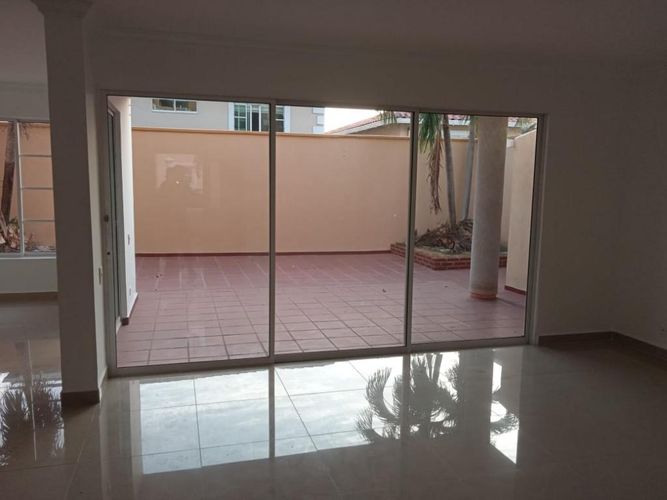 Casa de 4 alcobas en venta en Cr.La Castellana, Barranquilla, 280 m² · foto 3 de 24