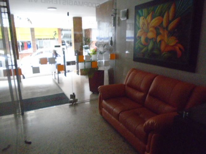 Apartamento de 4 alcobas en venta en Antonia Santos Centro, Bucaramanga, 99 m² · foto 3 de 21