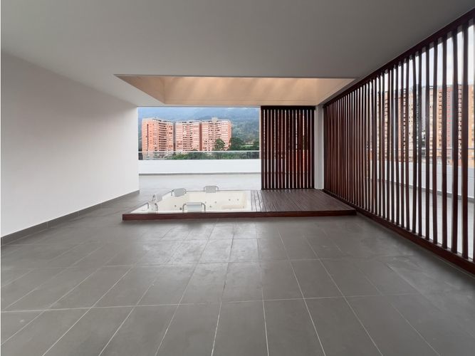 Apartamento en venta en Loma De Las Brujas, Envigado · foto 10 de 11