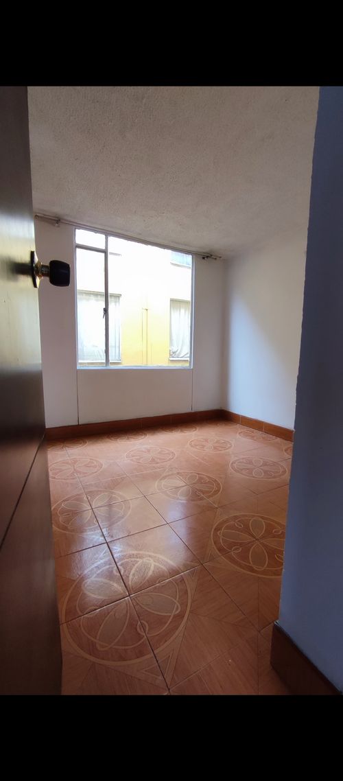 Apartamento de 3 alcobas en arriendo en Club De Los Lagartos, Bogotá, 54 m² · foto 6 de 15