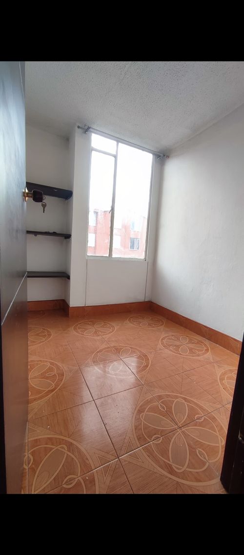 Apartamento de 3 alcobas en arriendo en Club De Los Lagartos, Bogotá, 54 m² · foto 7 de 15