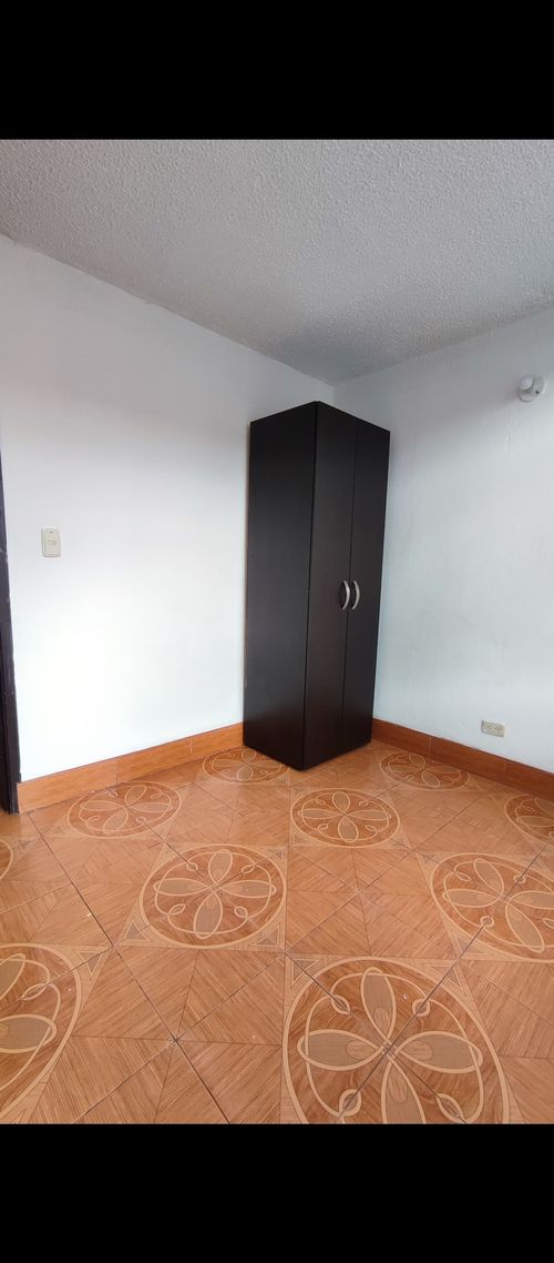 Apartamento de 3 alcobas en arriendo en Club De Los Lagartos, Bogotá, 54 m² · foto 9 de 15