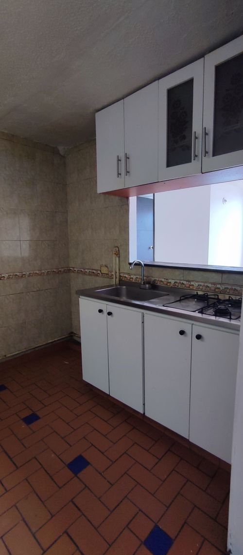 Apartamento de 3 alcobas en arriendo en Club De Los Lagartos, Bogotá, 54 m² · foto 14 de 15