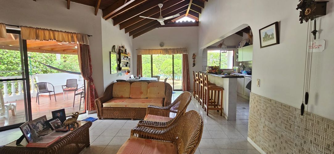 Casa de 3 alcobas en venta en Ricaurte, 480 m² · foto 7 de 24