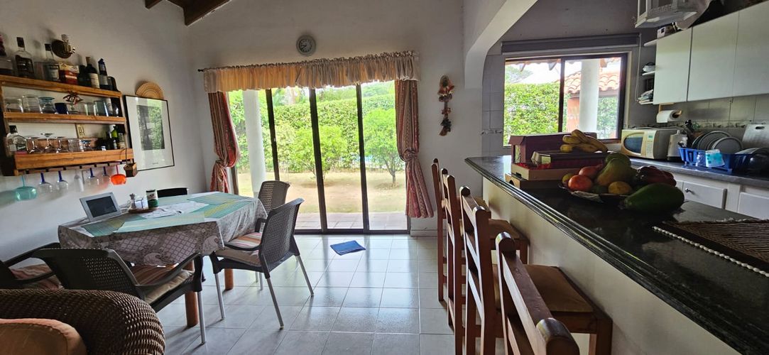 Casa de 3 alcobas en venta en Ricaurte, 480 m² · foto 10 de 24