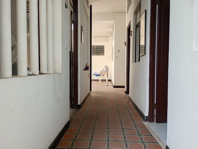 Casa de 10 alcobas en venta en Santander, Girardot, 421 m² · foto 4 de 24