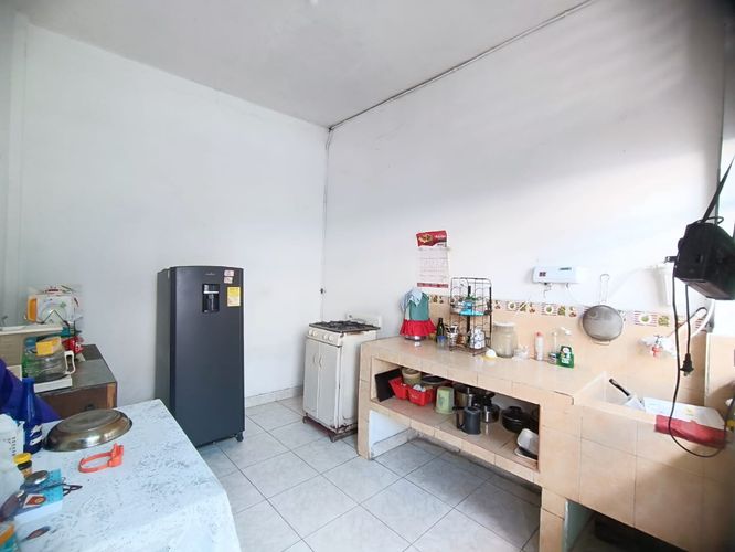 Casa de 10 alcobas en venta en Santander, Girardot, 421 m² · foto 11 de 24