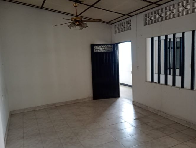Casa de 10 alcobas en venta en Santander, Girardot, 421 m² · foto 20 de 24