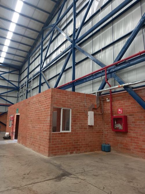 Bodega en arriendo en Zona Industrial, Yumbo, 1581 m² · foto 14 de 21