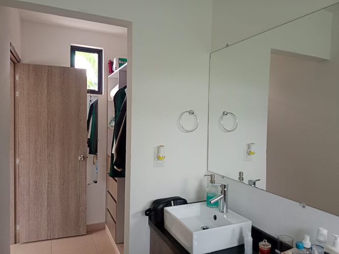 Casa de 4 alcobas en venta en San Vicente, Jamundí, 240 m² · foto 10 de 24