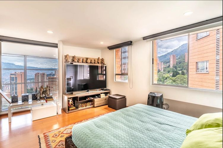 Apartamento de 2 alcobas en arriendo en El Poblado, Medellín, 172 m² · foto 12 de 14