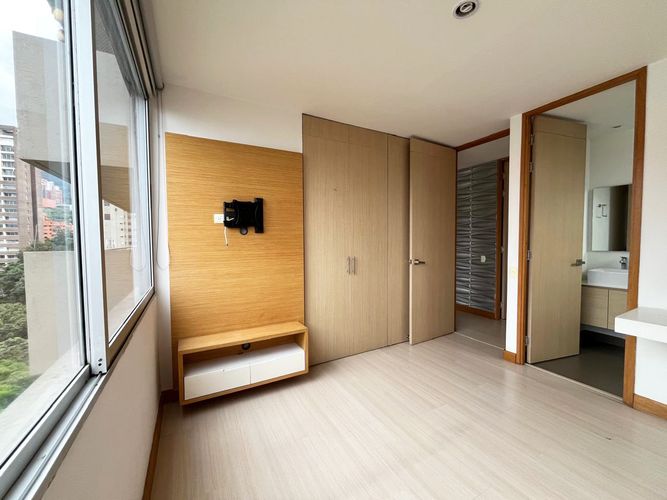 Apartamento de 4 alcobas en arriendo en El Poblado, Medellín, 120 m² · foto 13 de 19