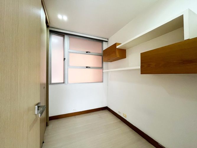 Apartamento de 4 alcobas en arriendo en El Poblado, Medellín, 120 m² · foto 14 de 19