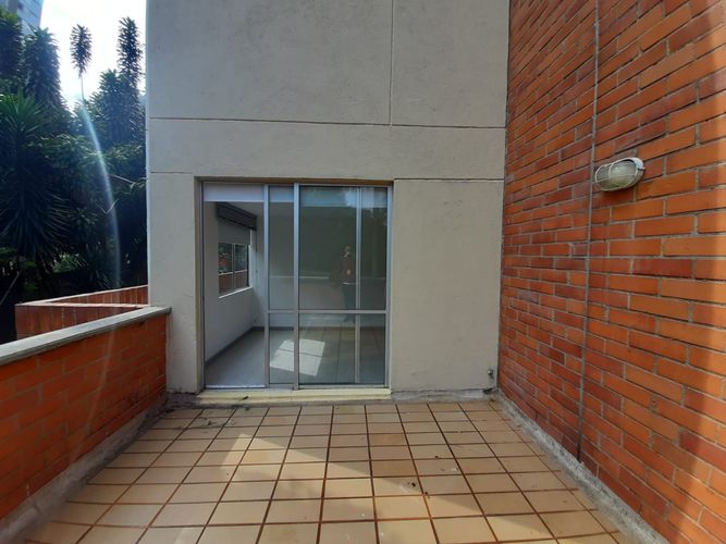 Apartamento de 3 alcobas en venta en Loma De Las Brujas, Envigado, 160 m² · foto 9 de 24