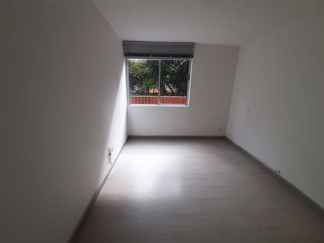Apartamento de 3 alcobas en venta en Loma De Las Brujas, Envigado, 160 m² · foto 19 de 24