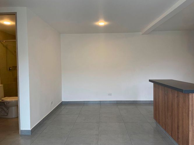 Apartamento de 3 alcobas en venta en San Jose, Sabaneta, 58 m² · foto 6 de 20