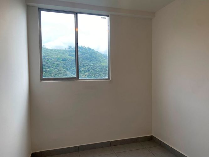 Apartamento de 3 alcobas en venta en San Jose, Sabaneta, 58 m² · foto 9 de 20