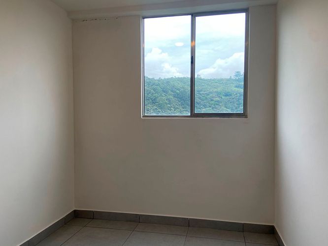 Apartamento de 3 alcobas en venta en San Jose, Sabaneta, 58 m² · foto 11 de 20