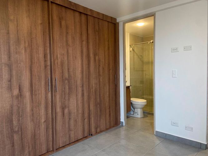 Apartamento de 3 alcobas en venta en San Jose, Sabaneta, 58 m² · foto 13 de 20