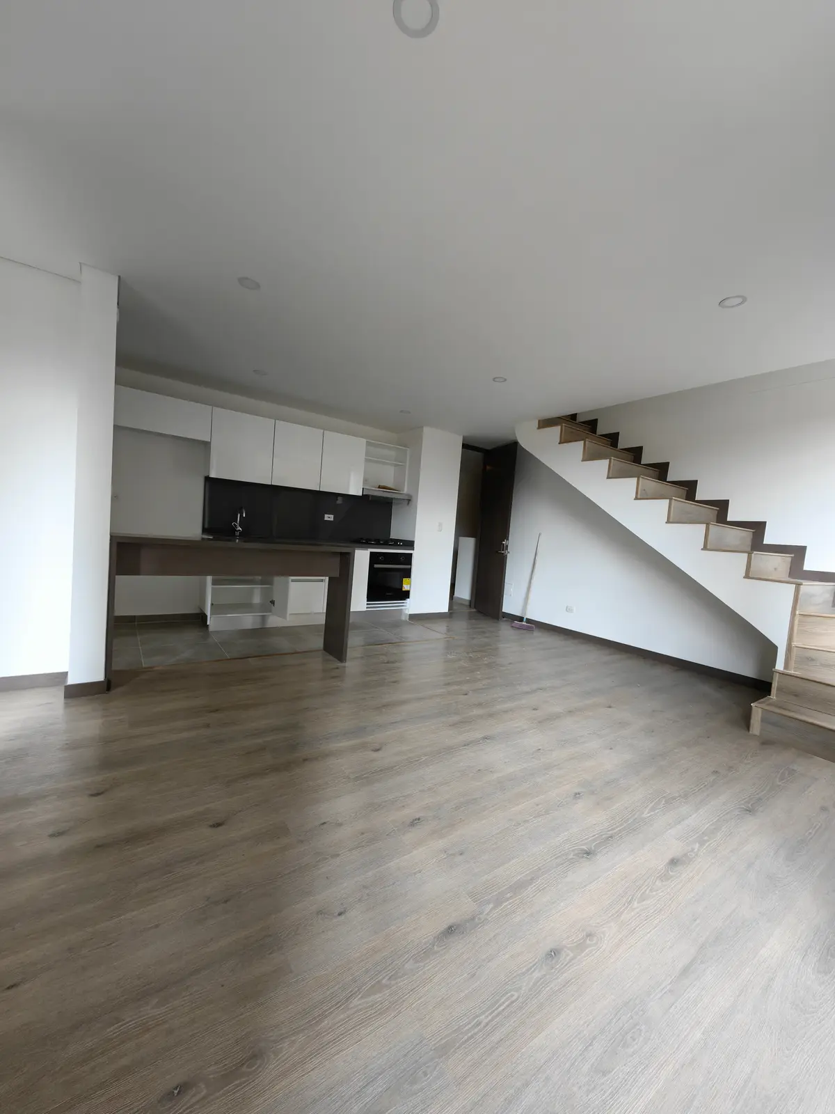 Apartamento en venta en Cc Centro Chia, Chía · foto 3 de 24