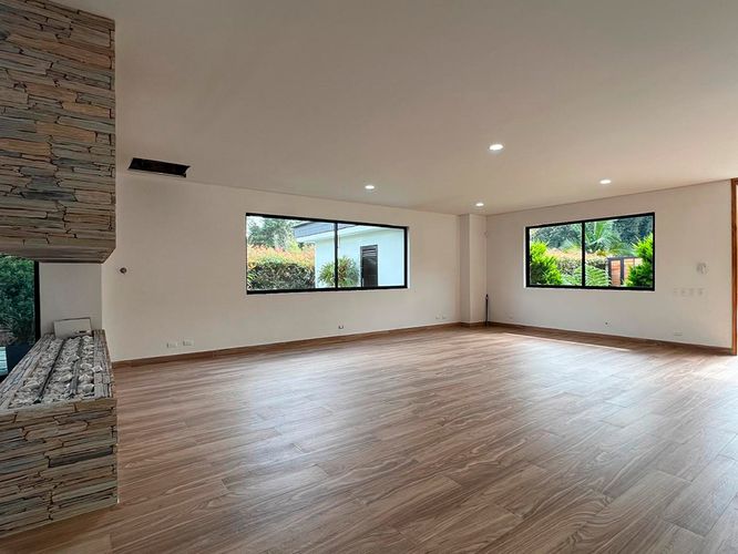 Casa de 5 alcobas en arriendo en El Retiro, 667 m² · foto 10 de 20
