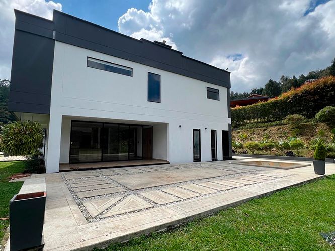 Casa de 5 alcobas en arriendo en El Retiro, 667 m² · foto 19 de 20
