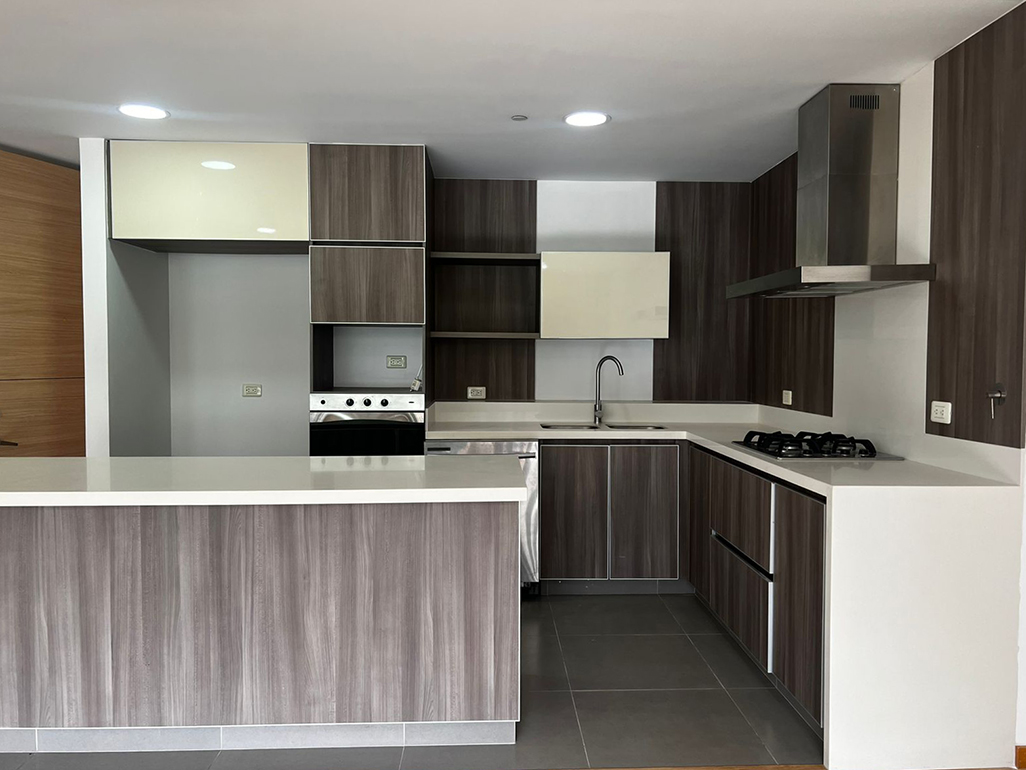 Apartamento en arriendo en La Pradera, Envigado · foto 8 de 20