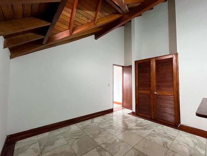 Apartamento de 3 alcobas en arriendo en El Poblado, Medellín, 146 m² · foto 9 de 20