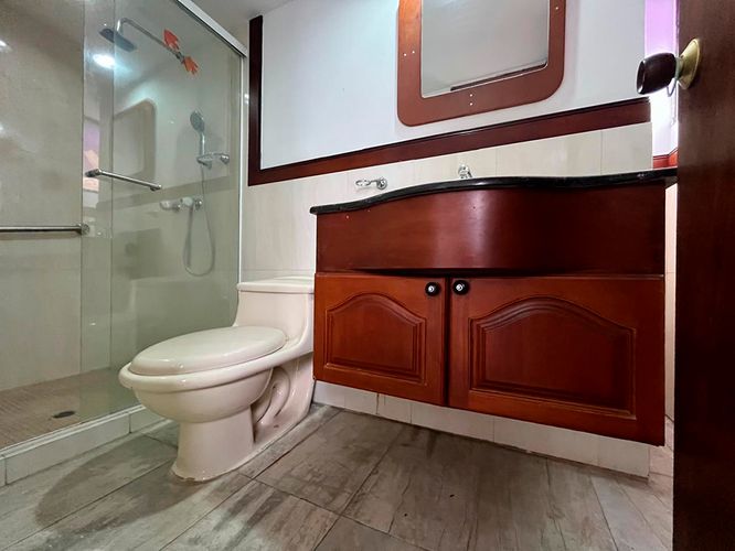 Apartamento de 3 alcobas en arriendo en El Poblado, Medellín, 146 m² · foto 16 de 20