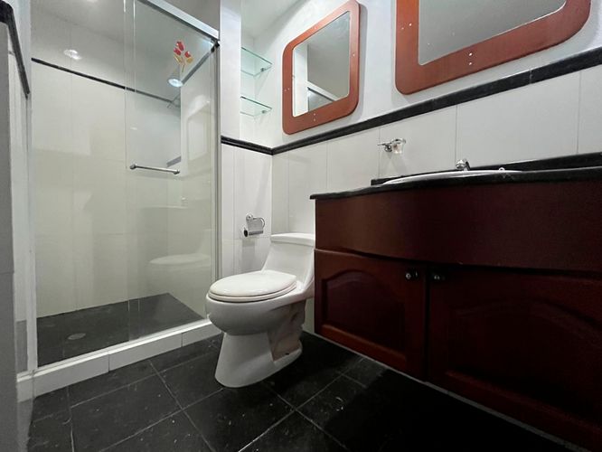 Apartamento de 3 alcobas en arriendo en El Poblado, Medellín, 146 m² · foto 18 de 20