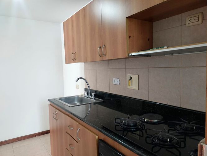 Apartamento de 3 alcobas en arriendo en El Poblado, Medellín, 87 m² · foto 6 de 17