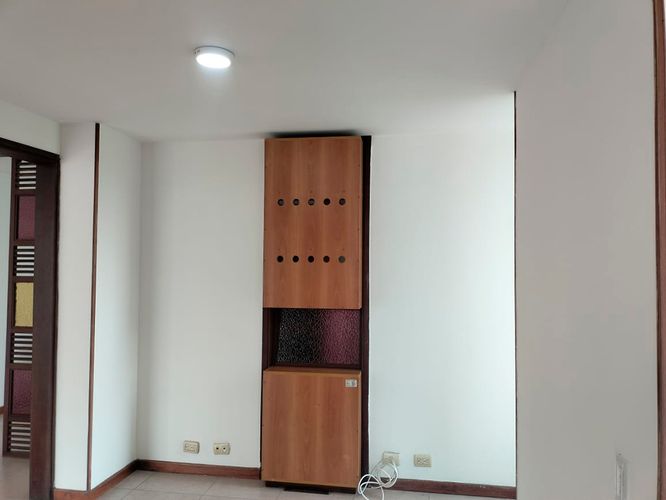 Apartamento de 3 alcobas en arriendo en El Poblado, Medellín, 87 m² · foto 8 de 17