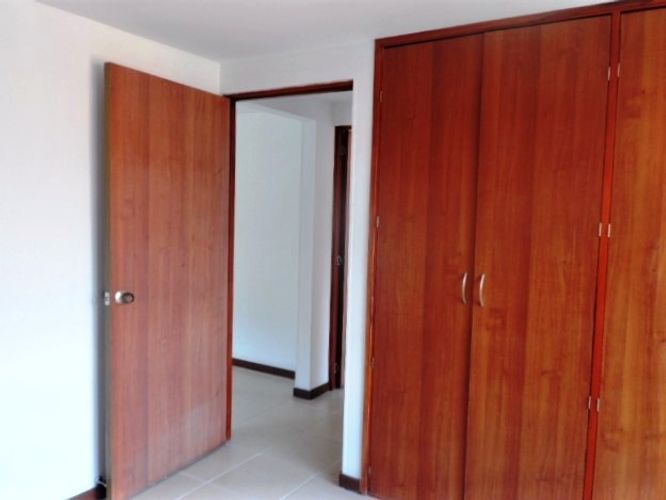 Apartamento de 3 alcobas en arriendo en El Poblado, Medellín, 117 m² · foto 15 de 18