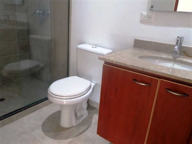 Apartamento de 3 alcobas en arriendo en El Poblado, Medellín, 117 m² · foto 16 de 18