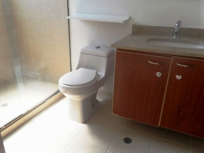 Apartamento de 3 alcobas en arriendo en El Poblado, Medellín, 117 m² · foto 17 de 18