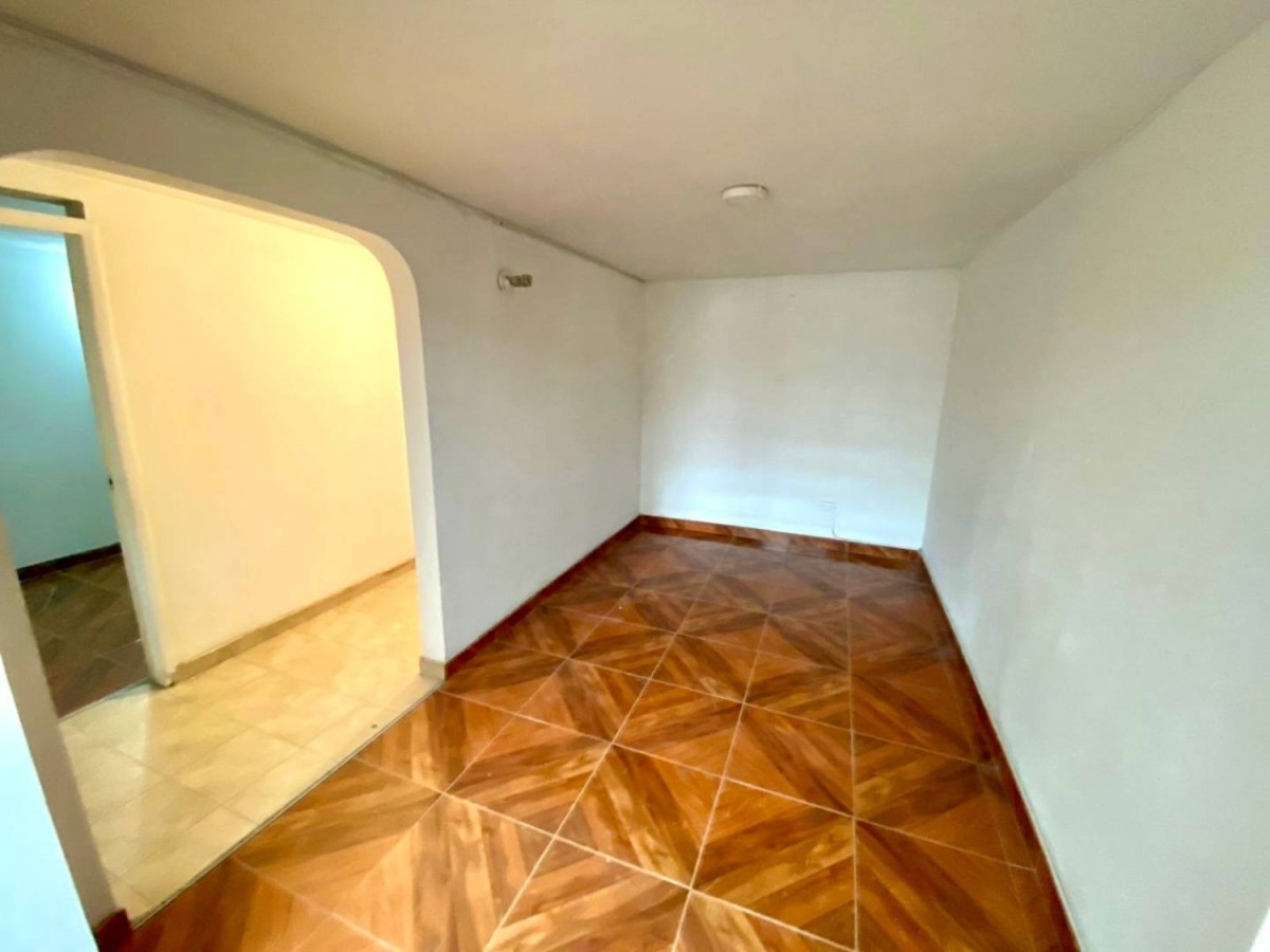 Casa en venta en Santa Isabel, Bogotá · foto 6 de 24