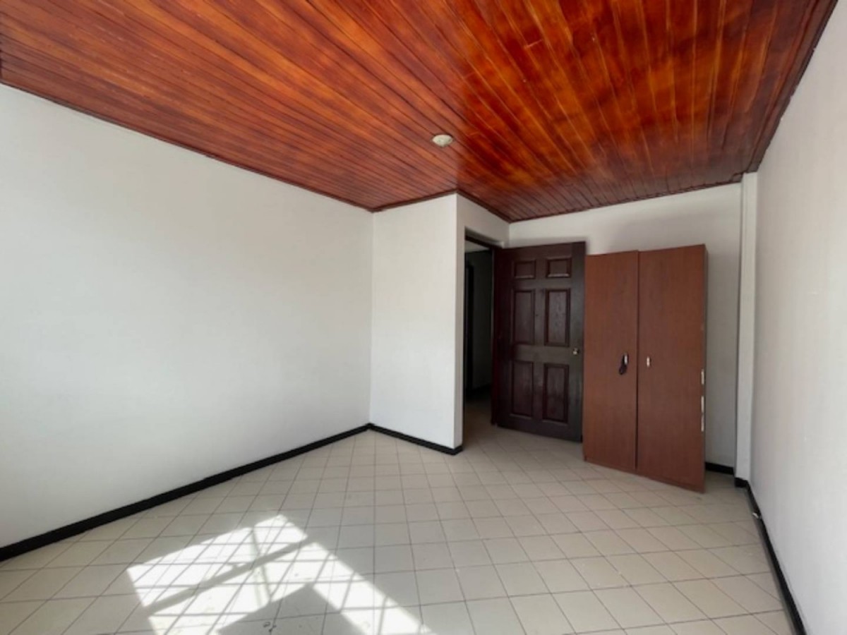 Casa en venta en Santa Isabel, Bogotá · foto 15 de 24