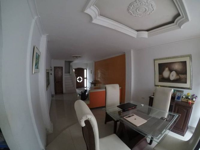 Casa en venta en Urb. Vallejo, Montería, 172 m² · foto 2 de 24