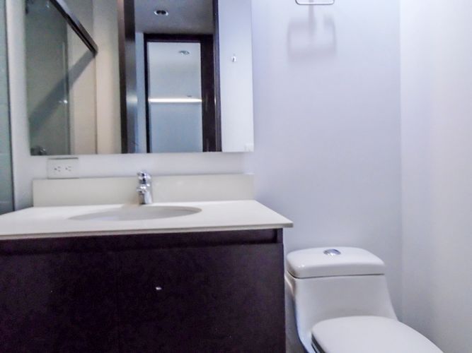 Apartamento de 2 alcobas en arriendo en El Poblado, Medellín, 105 m² · foto 12 de 12