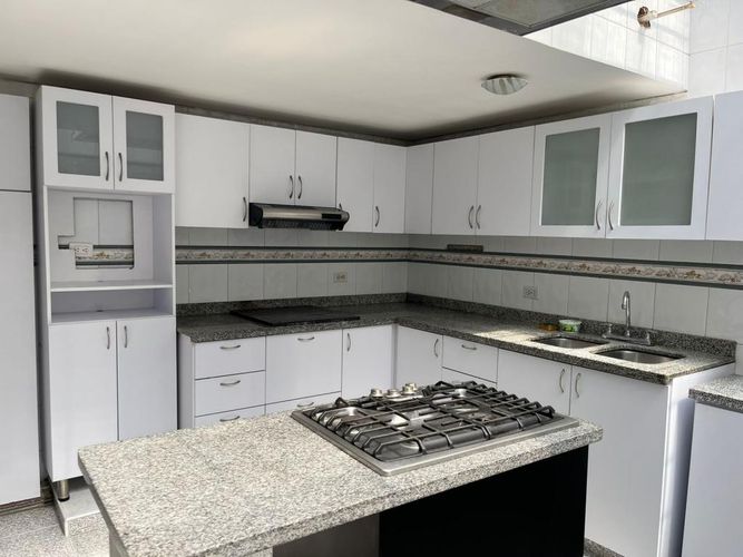 Casa de 4 alcobas en venta en Cedritos, Bogotá, 115 m² · foto 7 de 22