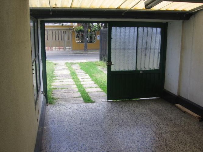Casa de 4 alcobas en venta en Modelia, Bogotá, 197 m² · foto 2 de 24
