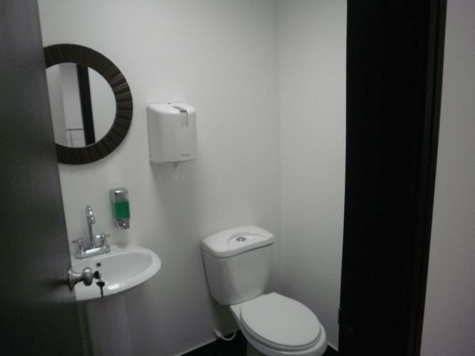 Casa de 8 alcobas en venta en Pasadena, Bogotá, 263 m² · foto 19 de 24