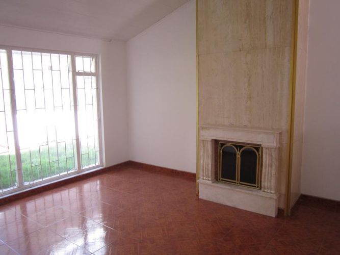 Casa de 6 alcobas en venta en Santa Barbara, Bogotá, 330 m² · foto 5 de 24