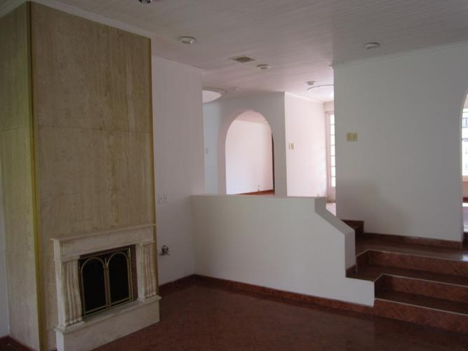 Casa de 6 alcobas en venta en Santa Barbara, Bogotá, 330 m² · foto 6 de 24