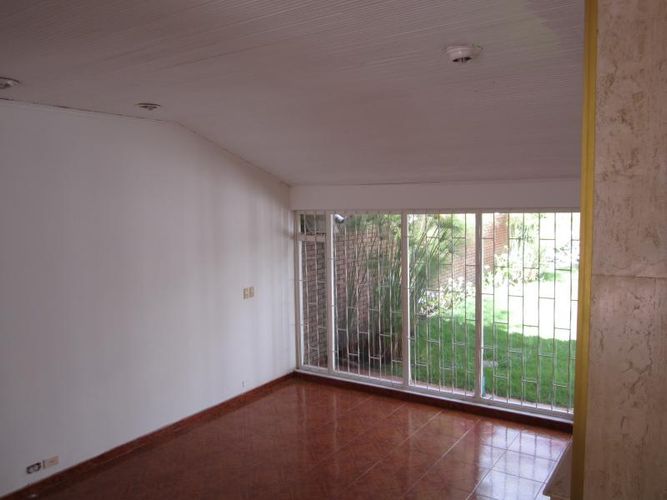 Casa de 6 alcobas en venta en Santa Barbara, Bogotá, 330 m² · foto 11 de 24