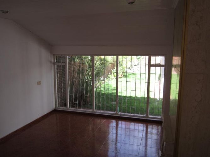 Casa de 6 alcobas en venta en Santa Barbara, Bogotá, 330 m² · foto 18 de 24