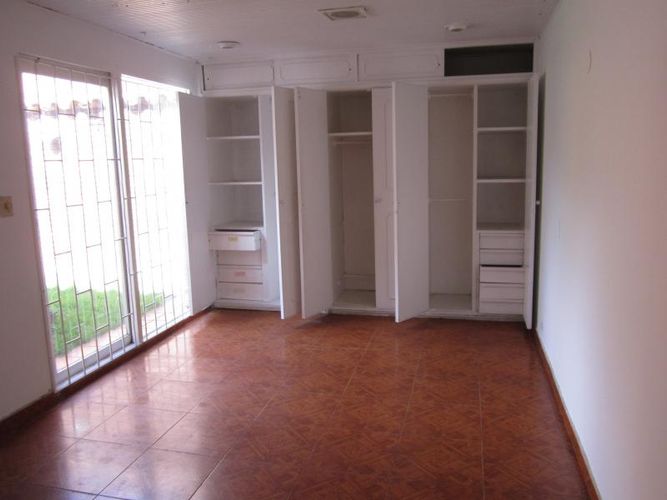 Casa de 6 alcobas en venta en Santa Barbara, Bogotá, 330 m² · foto 19 de 24