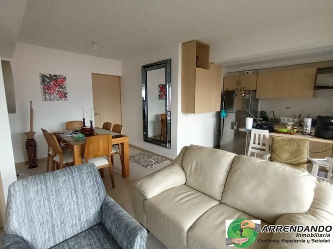 Apartamento en venta en Los Naranjos, Itagüí · foto 2 de 12