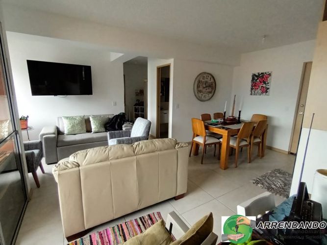 Apartamento en venta en Los Naranjos, Itagüí · foto 3 de 12